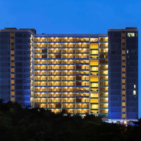 Best Western Premier The Hive Jakarta Exterior foto