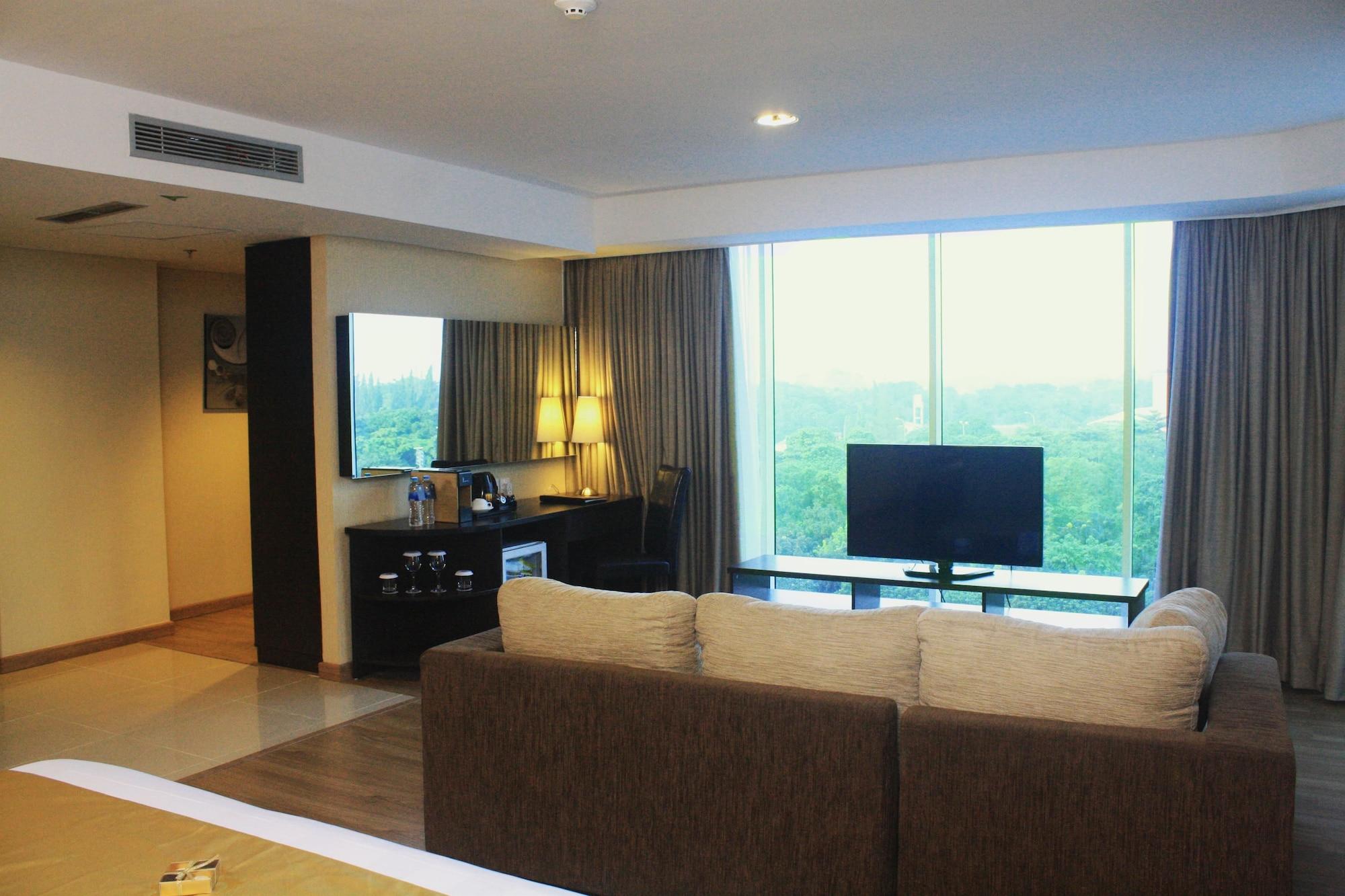 Best Western Premier The Hive Jakarta Exterior foto