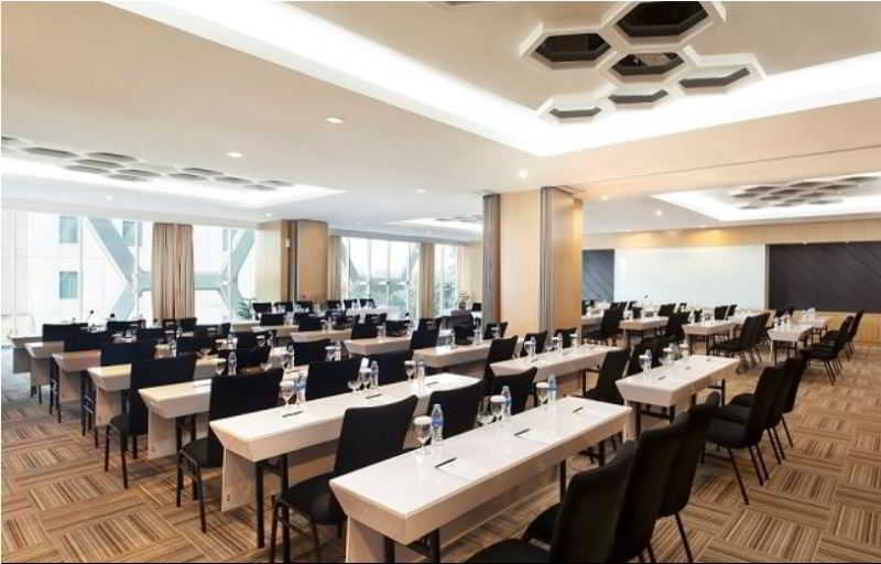 Best Western Premier The Hive Jakarta Exterior foto