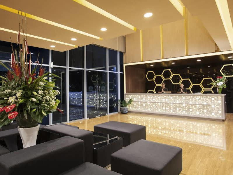 Best Western Premier The Hive Jakarta Exterior foto